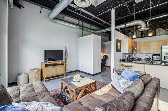 APT-3420 - 5200 Peachtree Rd, Condo with 2 bedrooms, 2 bathrooms and 1 parking in Chamblee GA | Image 13