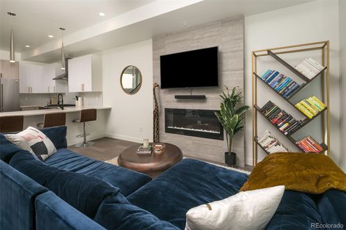 4-1616 Irving St, Denver, CO, 80204-2090 | Card Image