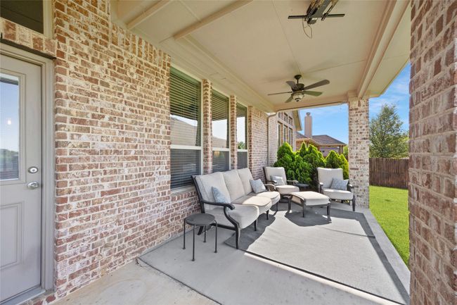 216 Equestrian Rd, House other with 4 bedrooms, 4 bathrooms and null parking in Hickory Creek TX | Image 25