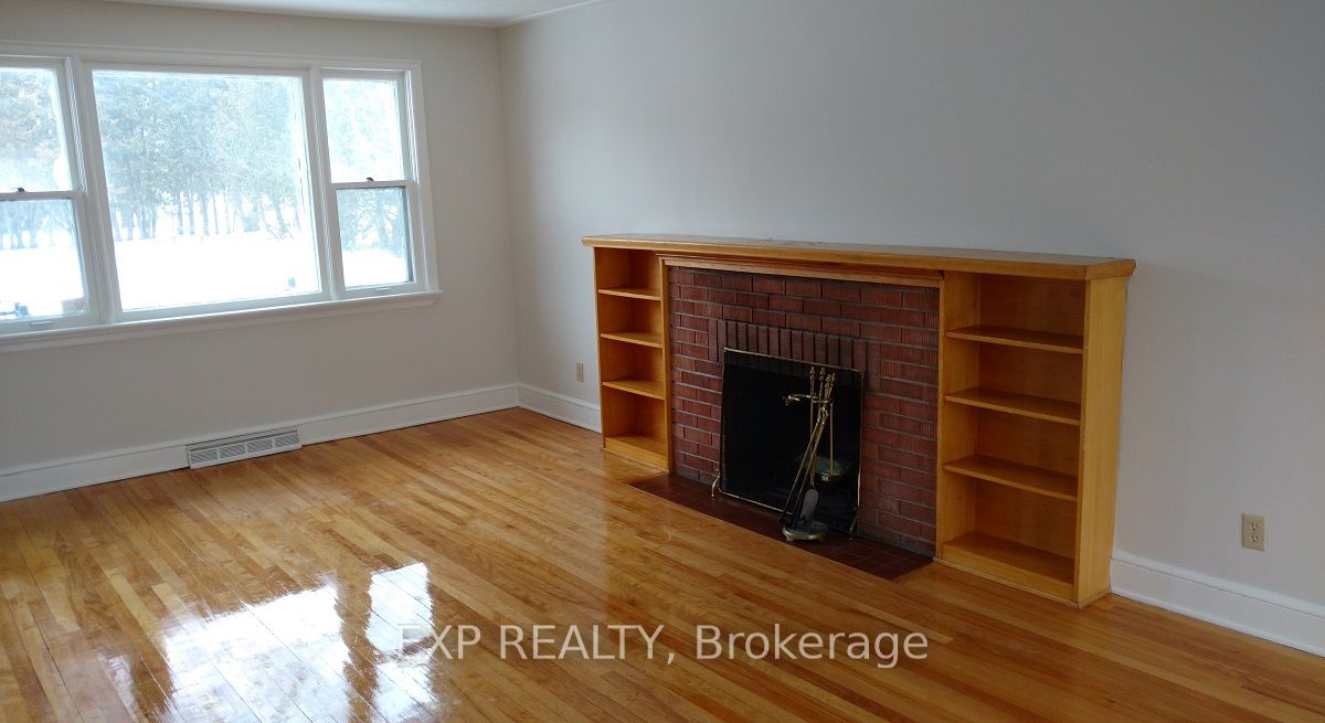 Residential Lease in Tunneys Pasture and Ottawa West 3