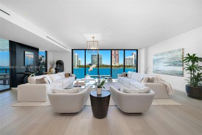 6823 - 6823 Fisher Island Dr, Condo with 4 bedrooms, 4 bathrooms and null parking in Miami Beach FL | Image 2