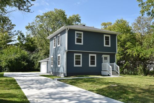 8031 N 44th St, Brown Deer, WI, 53223-3716 | Card Image