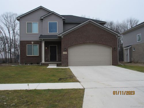 33307 Blue Spruce Dr, TROY, MI, 48085 | Card Image