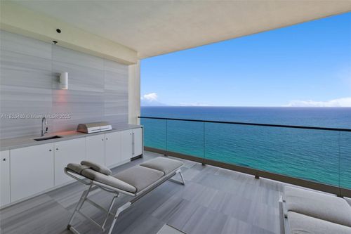 3003-17901 Collins Ave, Sunny Isles Beach, FL, 33160-5676 | Card Image