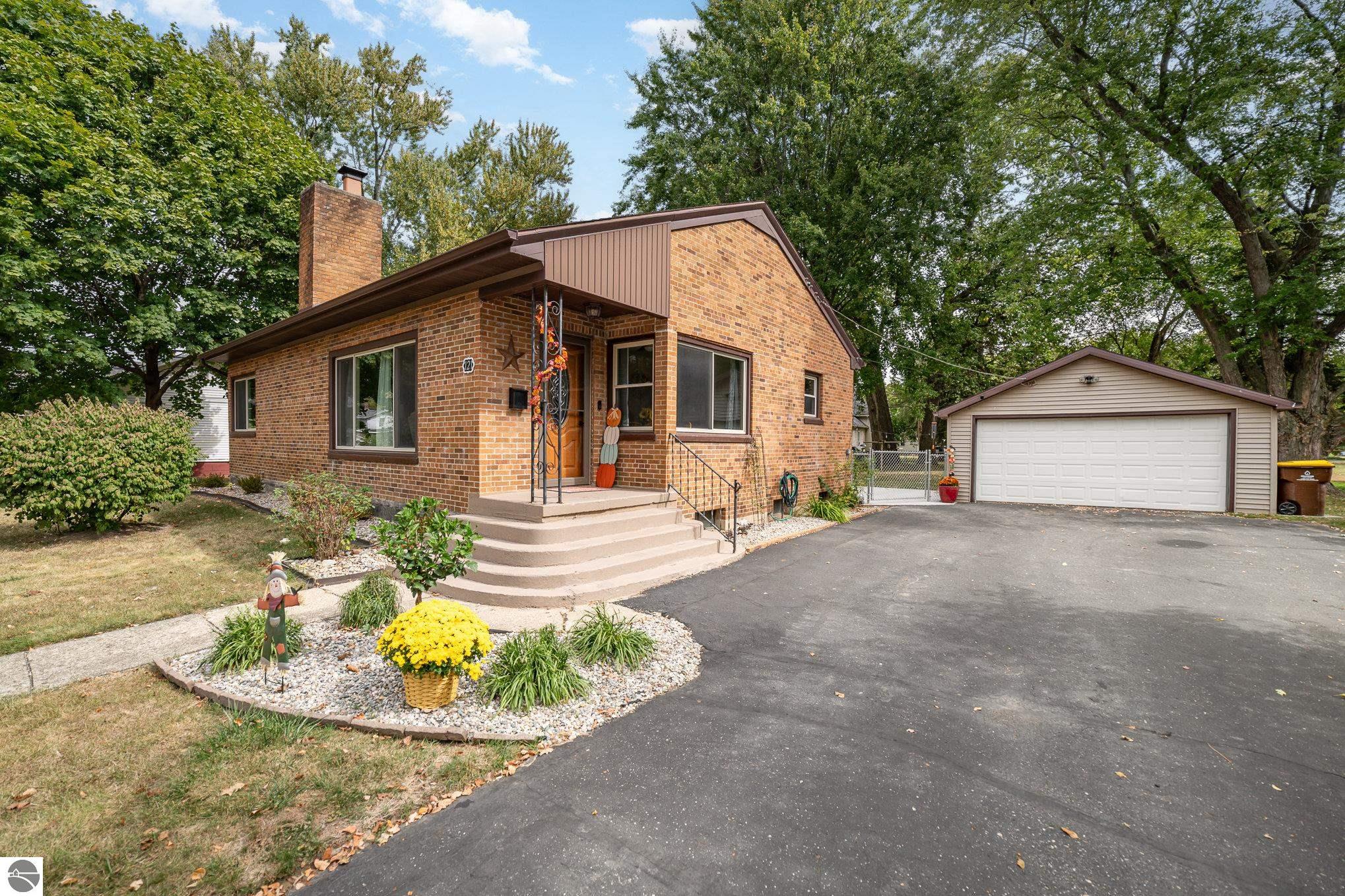 State St, Alma, MI 48801