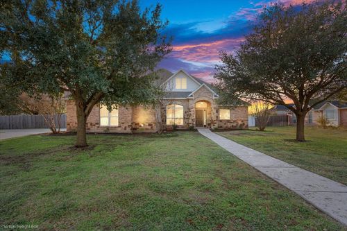 900 Queen Elizabeth Dr, McGregor, TX, 76657-4000 | Card Image