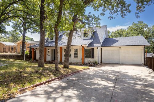 7540 Monterrey Dr, Fort Worth, TX, 76112-5447 | Card Image