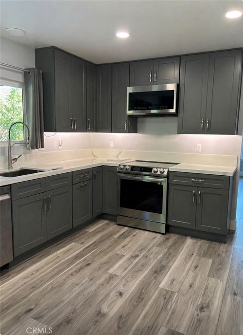 2266 Raintree, Escondido, CA, 92026 | Card Image