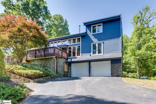 671 Rabbit Rd, Travelers Rest, SC, 29690-8743 | Card Image