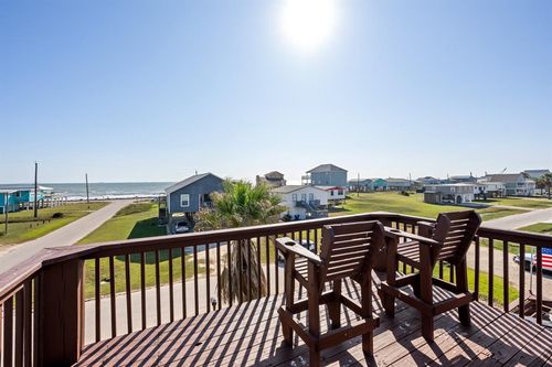 702 Seashell Dr, Surfside Beach, TX, 77541-9367 | Card Image