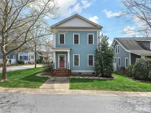 131 White Ash Dr E, Asheville, NC, 28803-5003 | Card Image