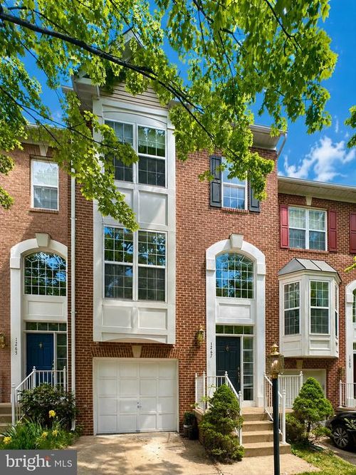 1267 Wild Hawthorn Way, RESTON, VA, 20194-1018 | Card Image