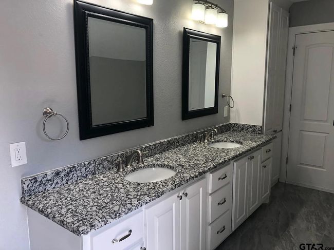 23235 County Road 121, House other with 3 bedrooms, 2 bathrooms and null parking in Bullard TX | Image 22