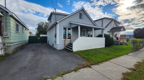 360 9th St W, Cornwall, ON, K6J3A7 | Card Image