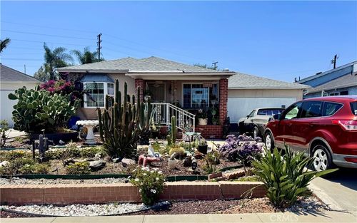 5043 Brayton Ave, Long Beach, CA, 90807-1105 | Card Image