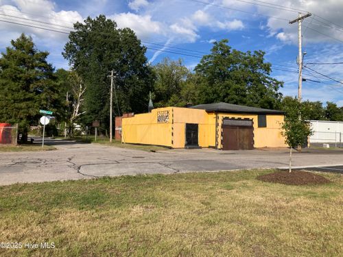 501 Barnes St S, Wilson, NC, 27893-5101 | Card Image