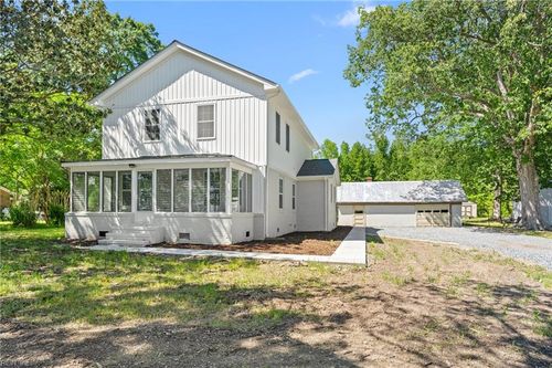 9481 Maryus Rd, Hayes, VA, 23072-4031 | Card Image