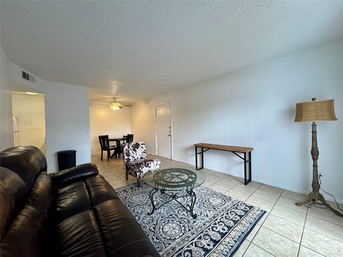 750 N Judge Ely Blvd, Abilene, TX, 79601-5560 | Card Image