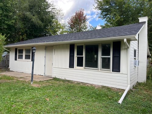 307 Della St, Portage, MI, 49002-3516 | Card Image