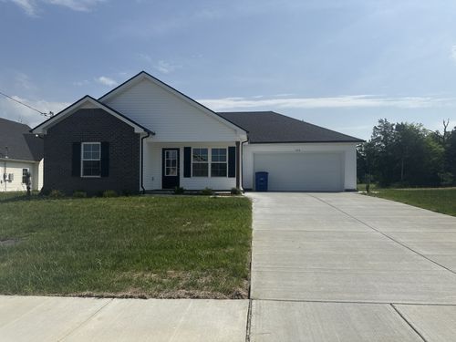 104 Hidden Cir, Shelbyville, TN, 37160-2270 | Card Image
