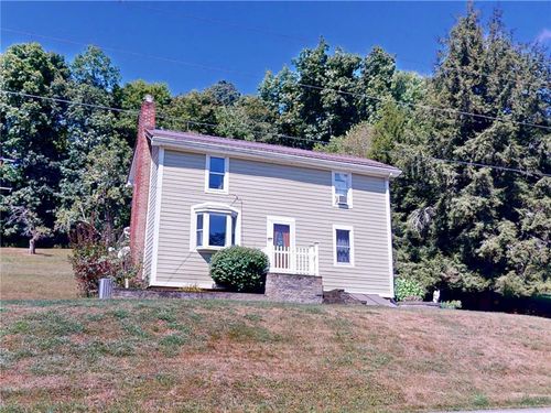 276 Weiland Rd, Chicora, PA, 16025-4014 | Card Image
