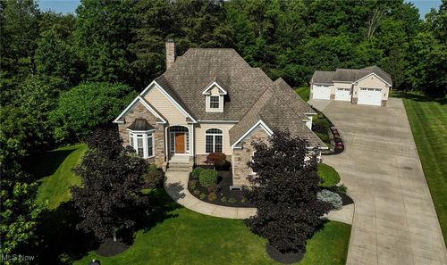 8540 Riverview Drive, Garrettsville, OH, 44231 | Card Image