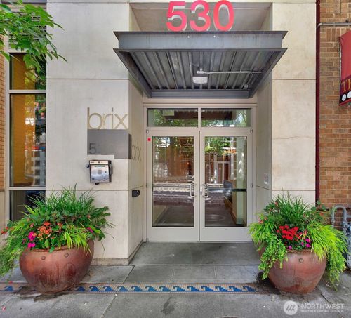 apt-612-530 Broadway E, Seattle, WA, 98102-6230 | Card Image