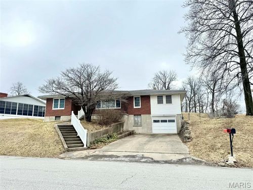 14 Ridgewood Dr, Hannibal, MO, 63401-3056 | Card Image