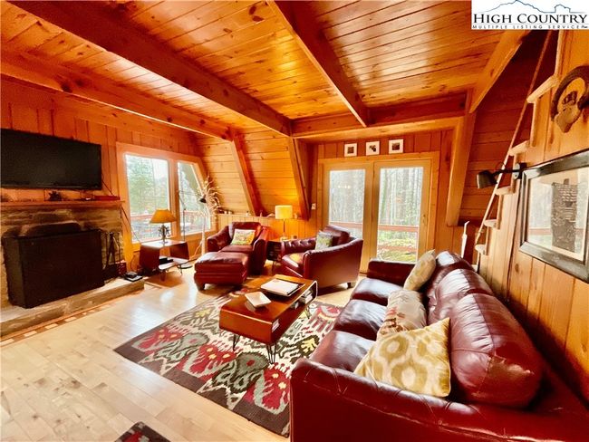 233 Cherry, House other with 3 bedrooms, 2 bathrooms and null parking in Boone NC | Image 7
