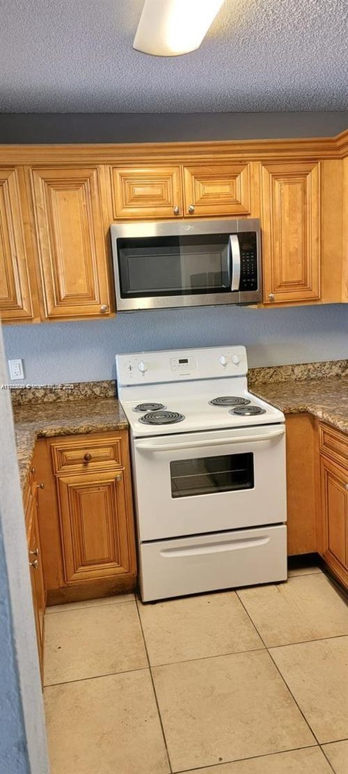 apt-c-1562 Lake Crystal Dr, West Palm Beach, FL, 33411-2071 | Card Image