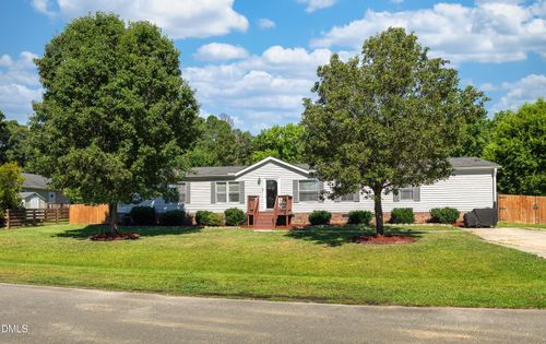 41 Hearth Ln, Smithfield, NC, 27577-9615 | Card Image