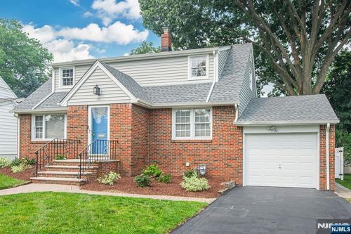 37 Evans Rd, Bloomfield, NJ, 07003-5511 | Card Image