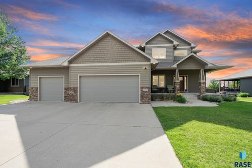 1205 Discovery Ave, Sioux Falls, SD, 57106 | Card Image