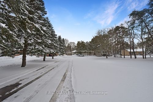 5373 Aurora Road, Whitchurch Stouffville, ON, L4A3K2 | Card Image