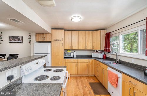 1754 Powder Horn Ter, WOODBRIDGE, VA, 22191-3816 | Card Image