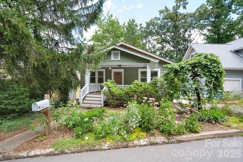 28 Chatham Rd, Asheville, NC, 28804-3417 | Card Image