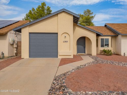 3825 S Havenhurst Dr, Tucson, AZ, 85730-4447 | Card Image
