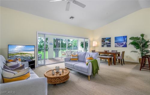 i7-13020 Hamilton Harbour Dr, NAPLES, FL, 34110-8173 | Card Image