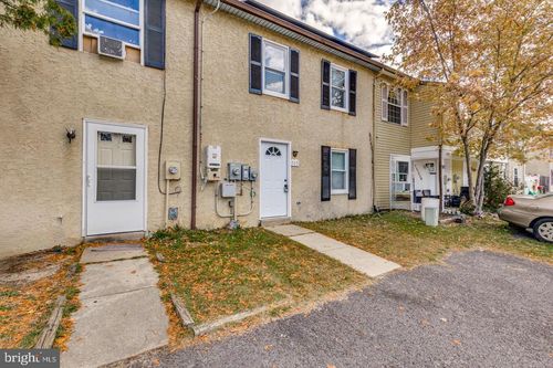 555 W Loch Lomond Dr, SICKLERVILLE, NJ, 08081-1037 | Card Image