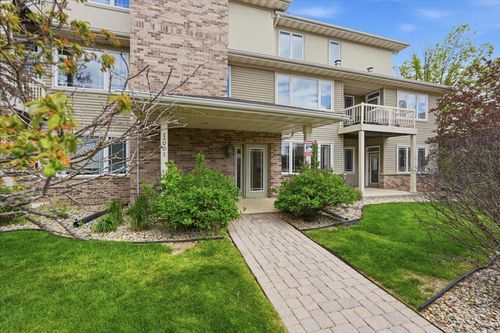 105-3001 Stratton Way, Madison, WI, 53719-5800 | Card Image