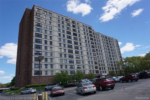 209-21800 Morley Ave, Dearborn, MI, 48124-2341 | Card Image