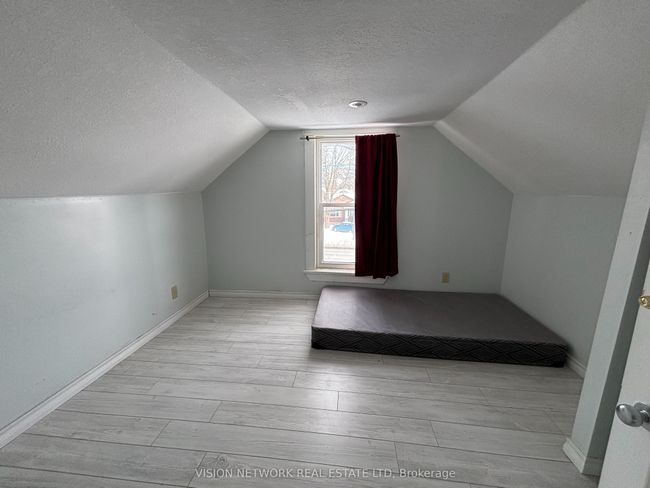 271 Highbury Ave N, House other with 4 bedrooms, 1 bathrooms and 4 parking in London ON | Image 9