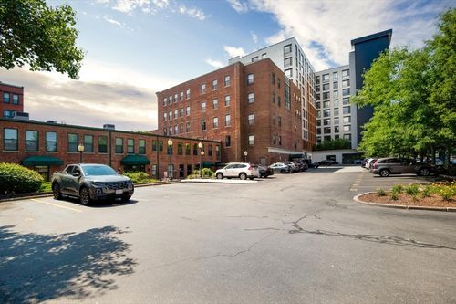 403-170 Oxford St, Lynn, MA, 01901-1147 | Card Image