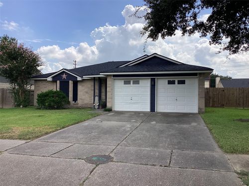 1905 Eastwind Dr, Deer Park, TX, 77536-4077 | Card Image