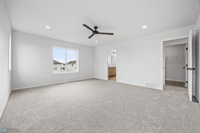 Photos of Previous Model | Image 31