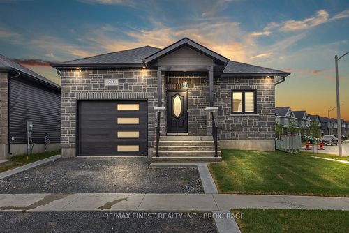 218 Creighton Dr, Odessa, ON, K0H2H0 | Card Image