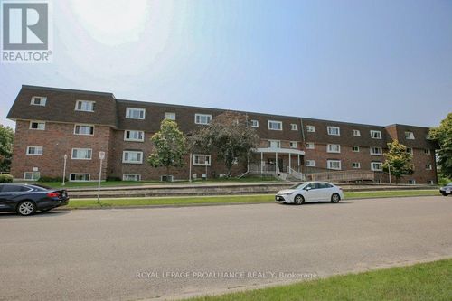 405-845 Kyle Crt, Brockville, ON, K6V6K7 | Card Image