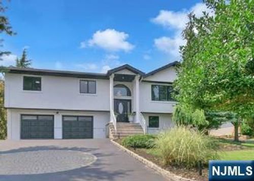 149 Oldham Rd, Wayne, NJ, 07470-2202 | Card Image