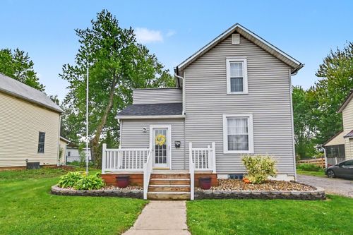 427 Wallace Avenue, Bucyrus, OH, 44820 | Card Image