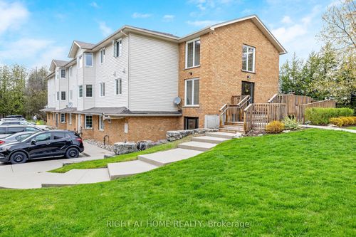 203-264 Alma St, Rockwood, ON, N0B2K0 | Card Image